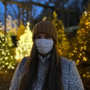 Meet your Posher, Elizabeth